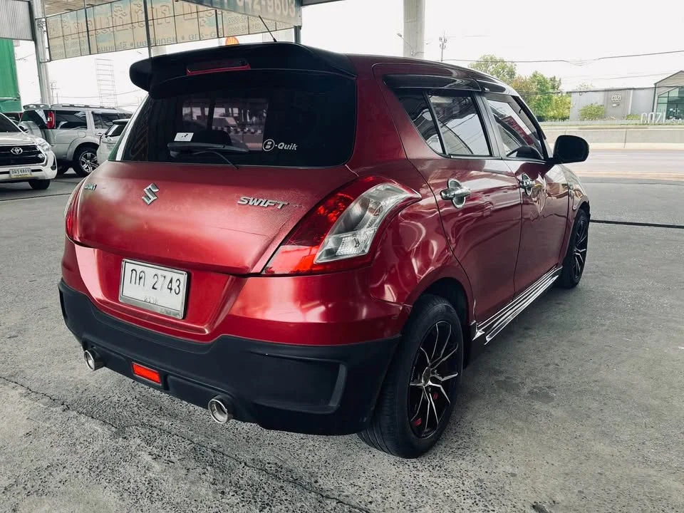 2013 Suzuki Swift II 3