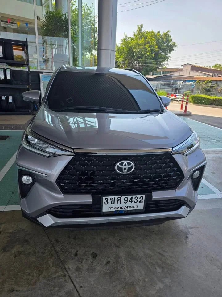 2023 Toyota Veloz III 2