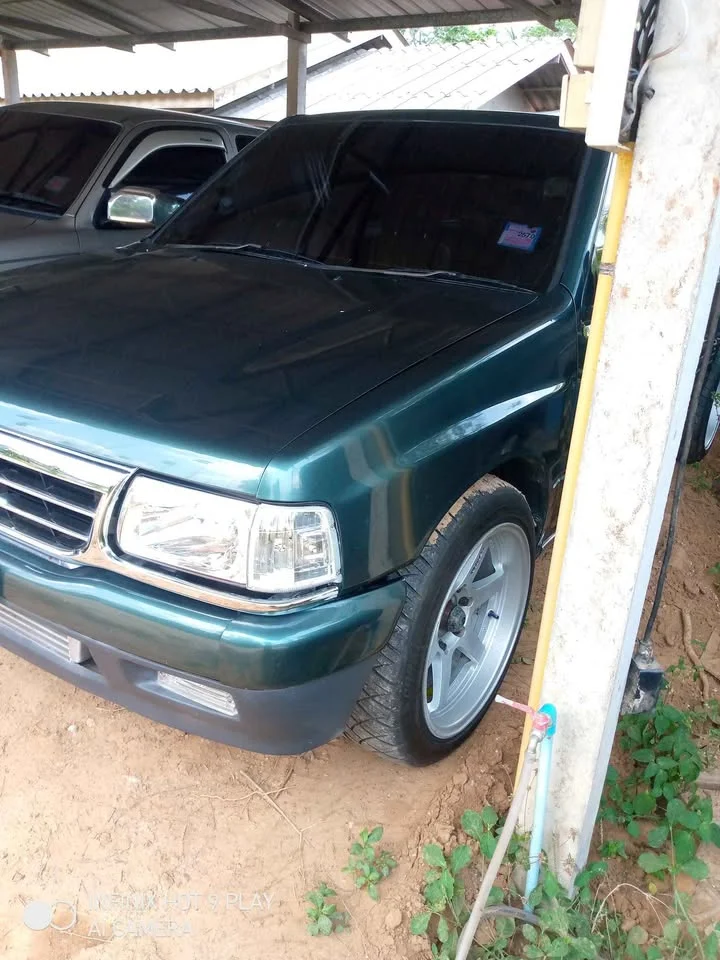 1998 Isuzu TFR III 3