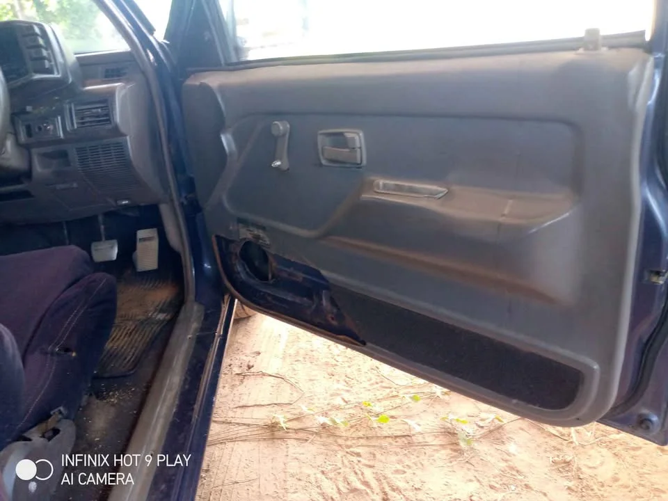 1995 Isuzu TFR III 2