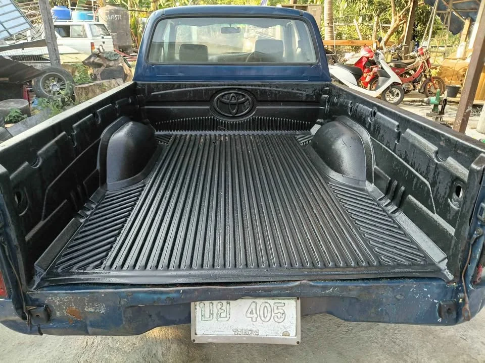 2003 Toyota Hilux Tiger VI 3