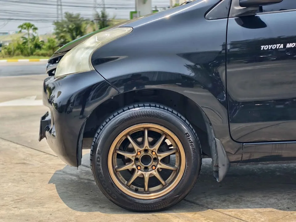 2012 Toyota Avanza II 2