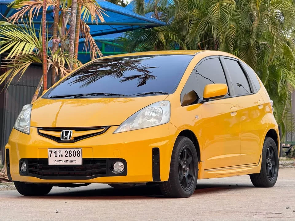 2010 Honda Jazz II 2