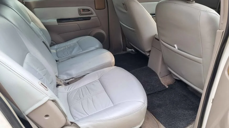 2006 Isuzu MU-7 3
