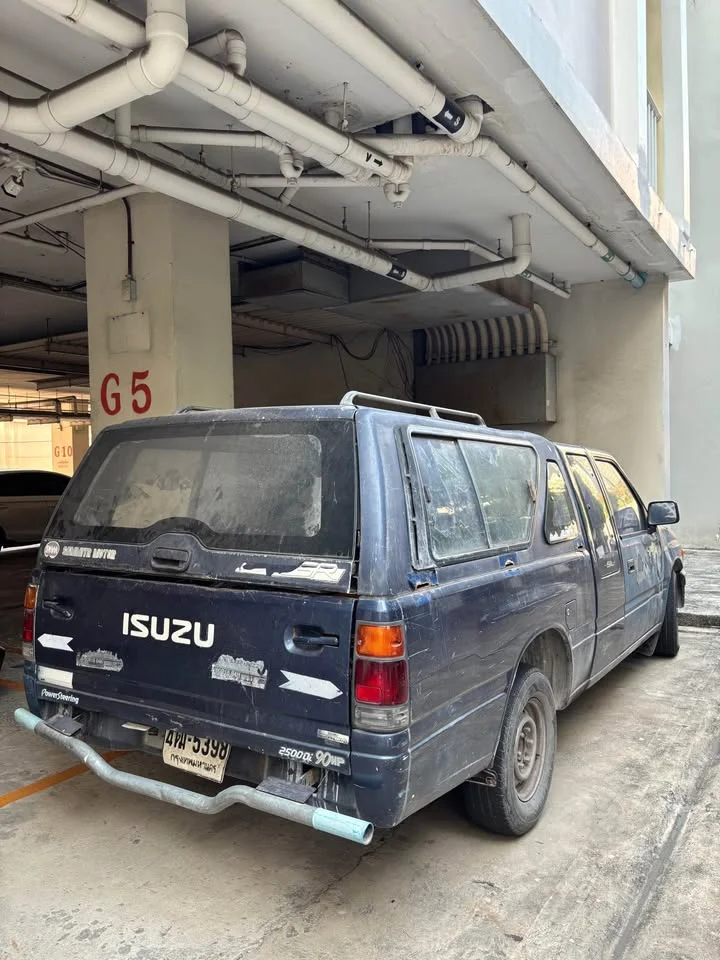 1995 Isuzu TFR III 2
