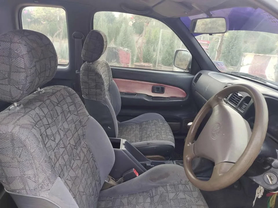 2002 Toyota Hilux Tiger VI 3