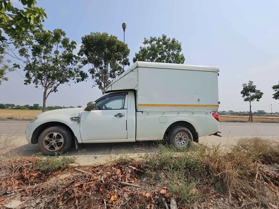 2011 Mitsubishi Triton IV 2