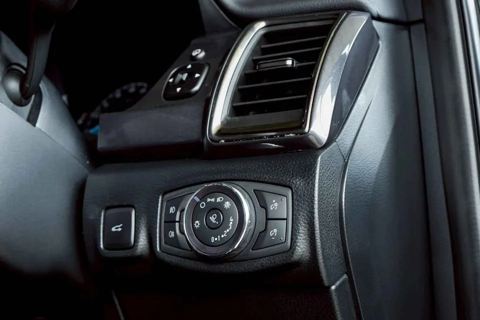 2023 Ford Everest II 2