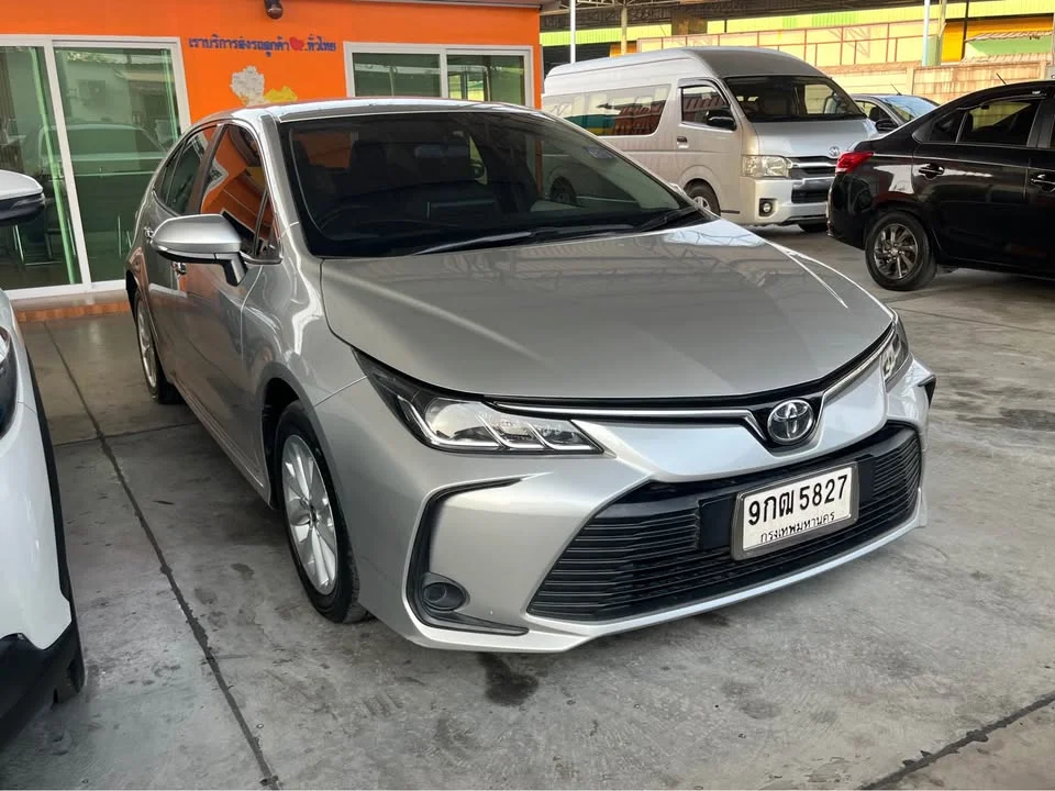 2019 Toyota Corolla Altis XII (E210) 3