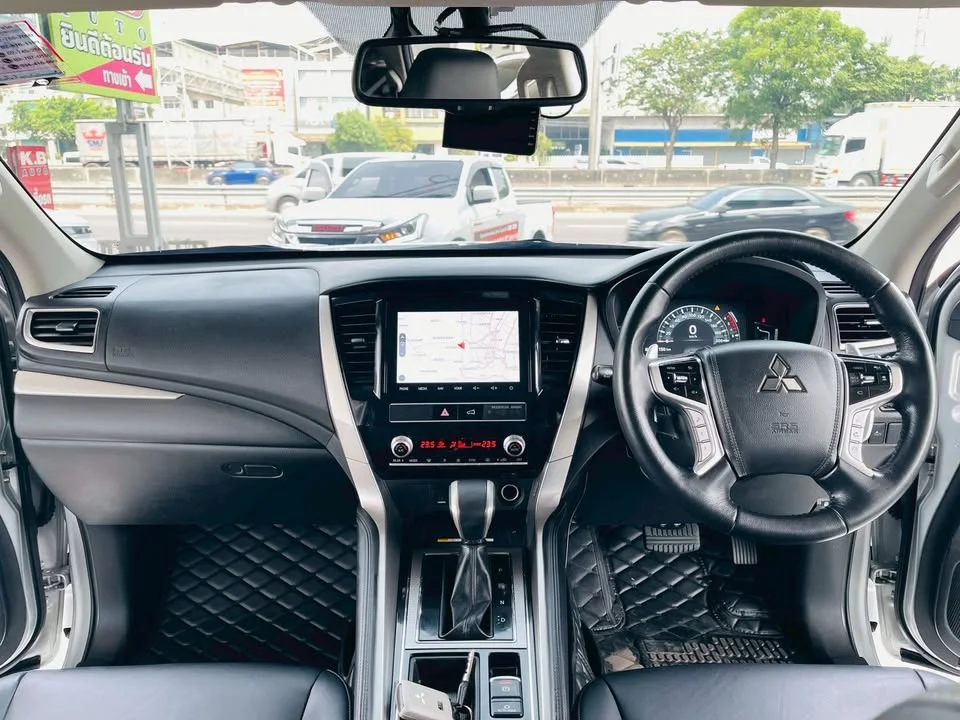 2021 Mitsubishi Pajero Sport III 2