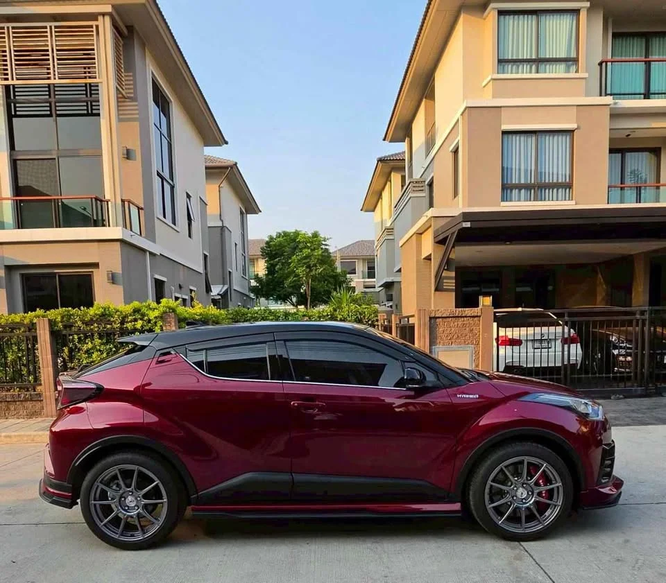 2022 Toyota C-HR I 3