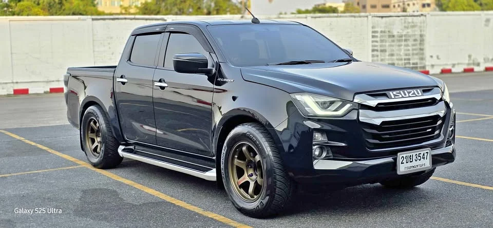 2021 Isuzu D-Max III (RG) 3