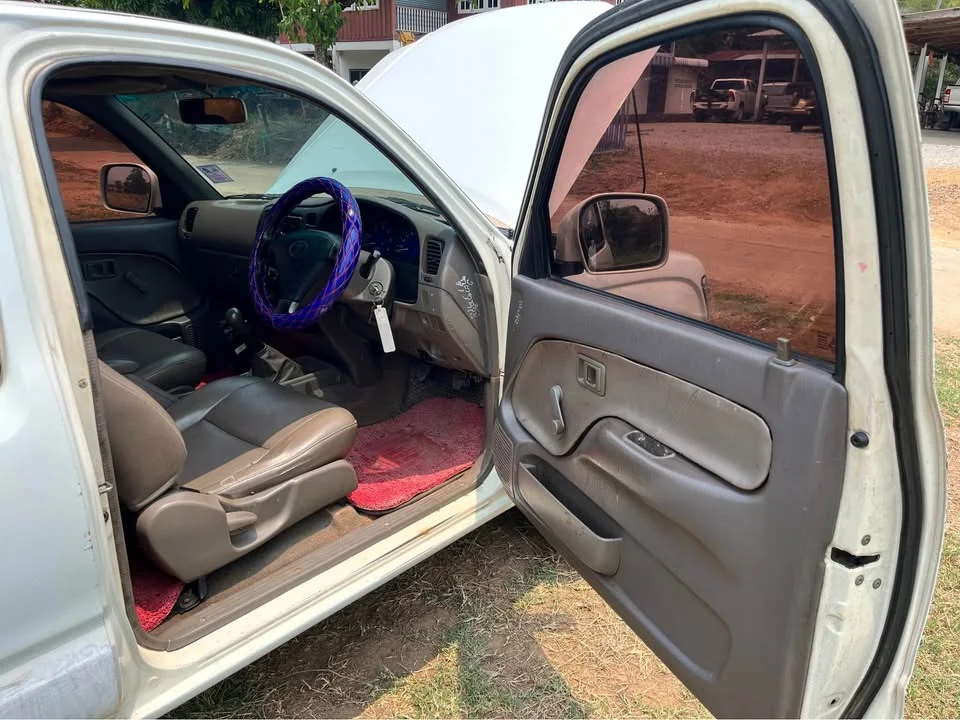 2004 Toyota Hilux Tiger VI 2