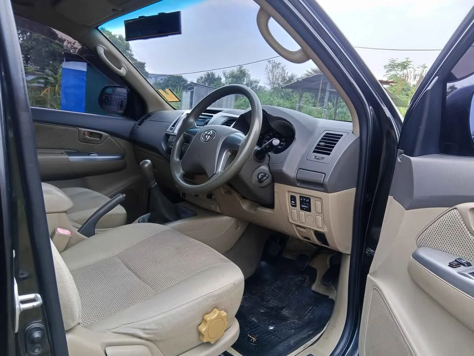 2012 Toyota Hilux VII 3