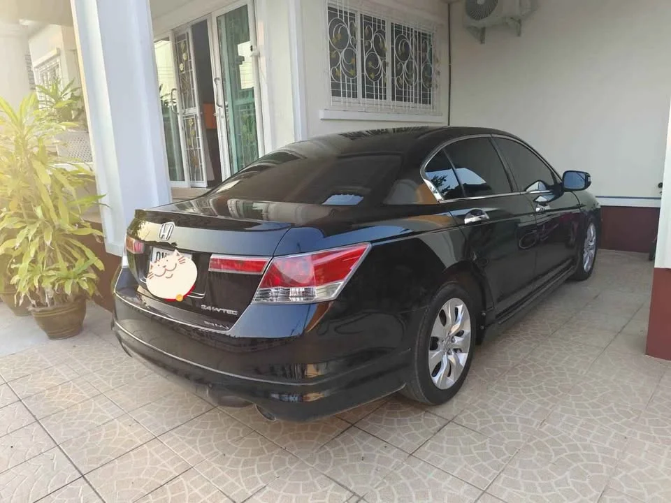 2009 Honda Accord VIII 2