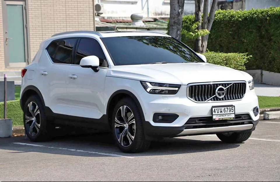 2020 Volvo XC40 3