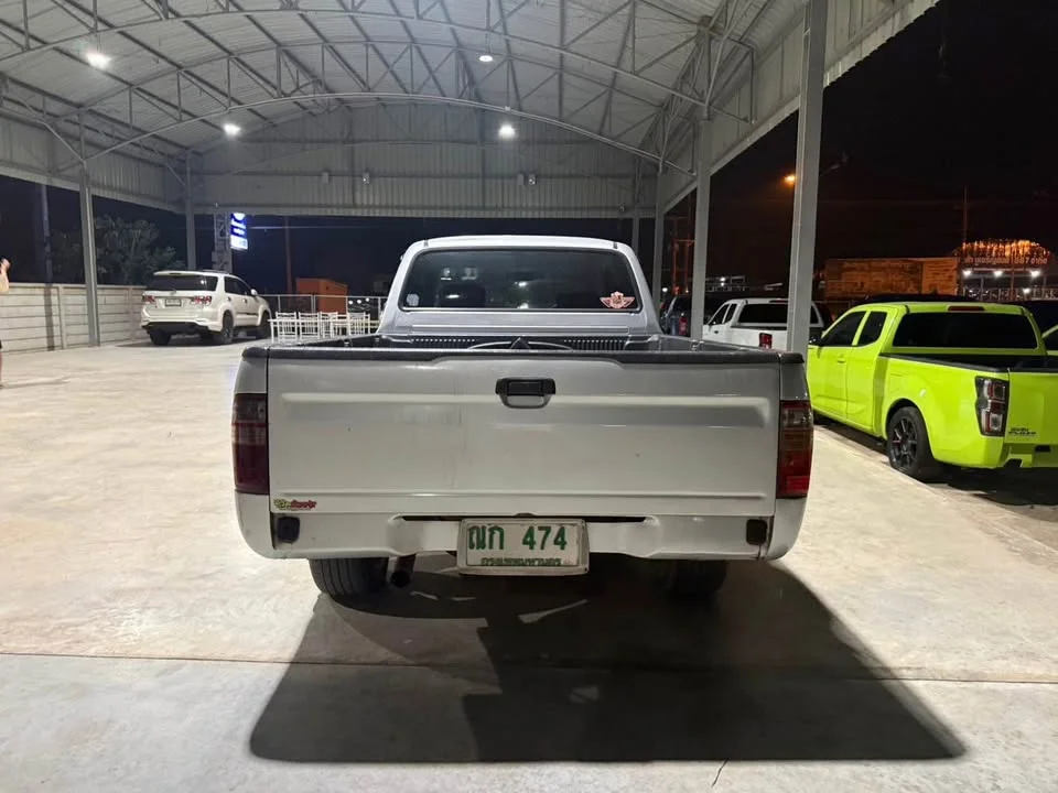 2003 Toyota Hilux Tiger VI 3