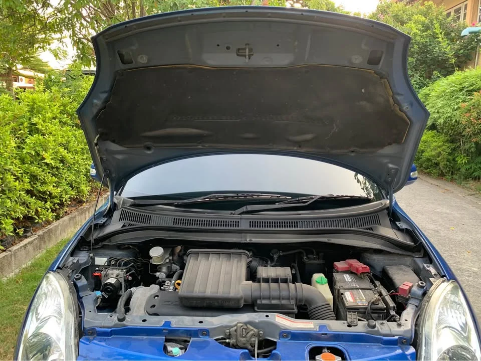 2011 Suzuki Swift I 3