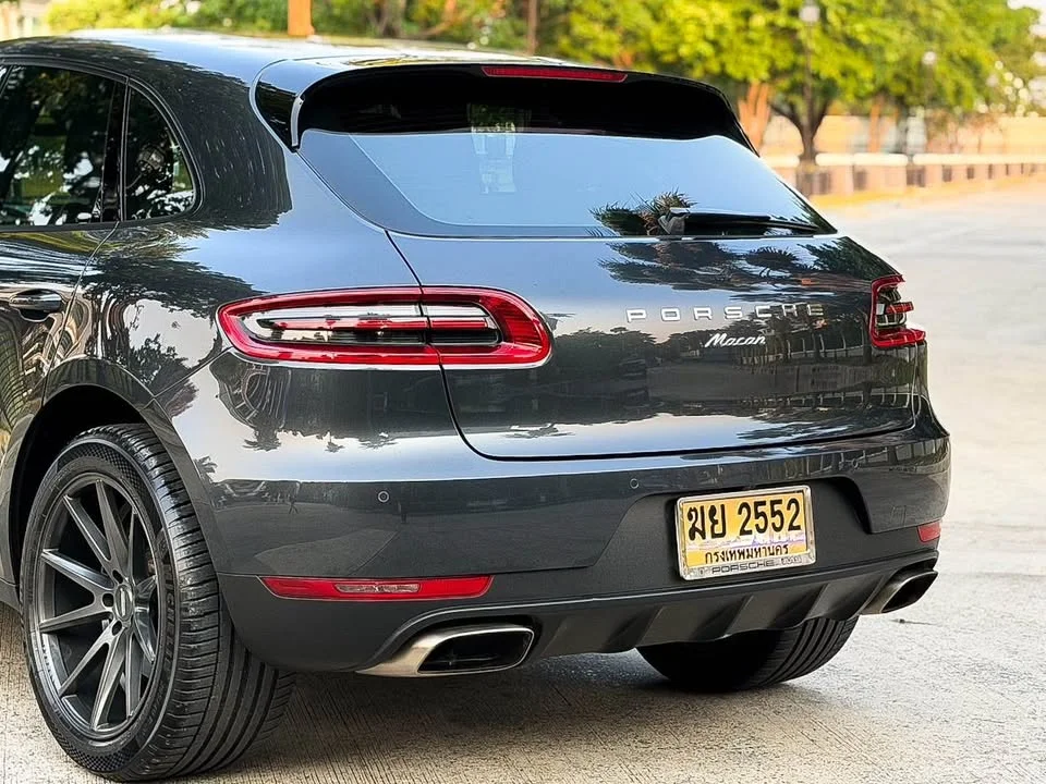 2017 Porsche Macan I 2
