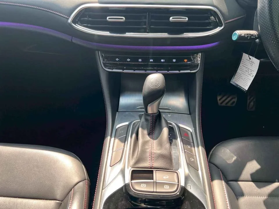 2022 MG HS 2