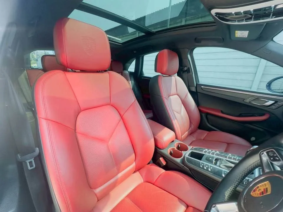 2021 Porsche Macan I 2
