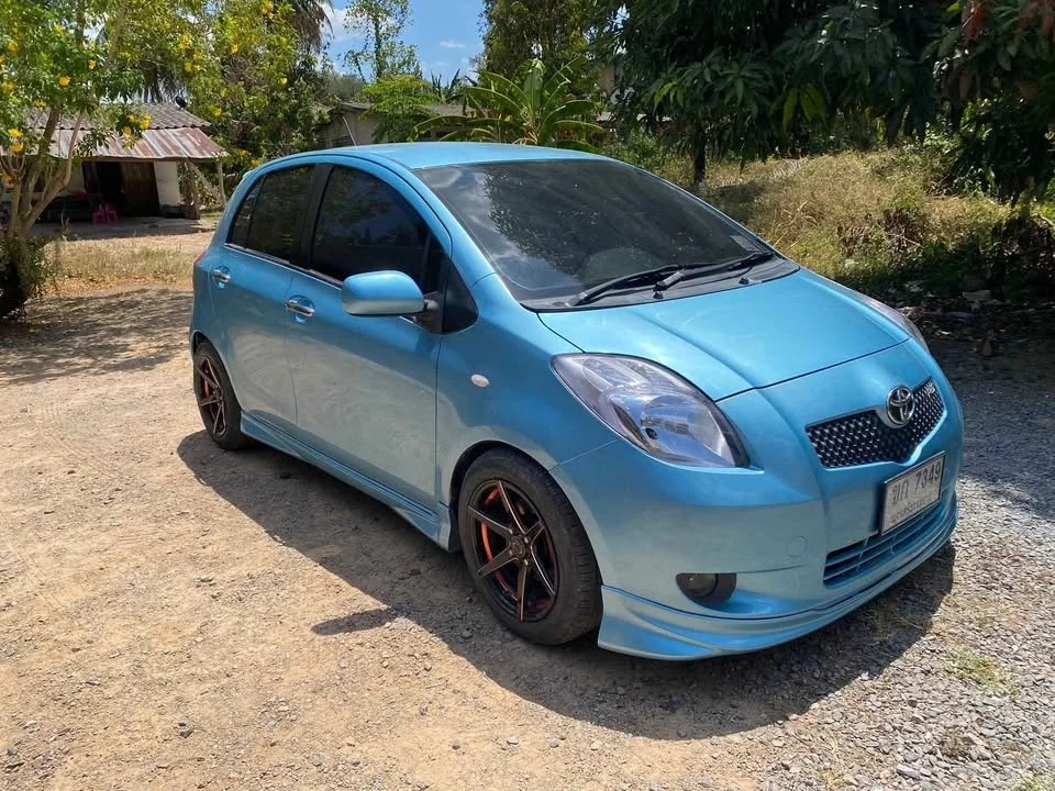 2008 Toyota Yaris II 2