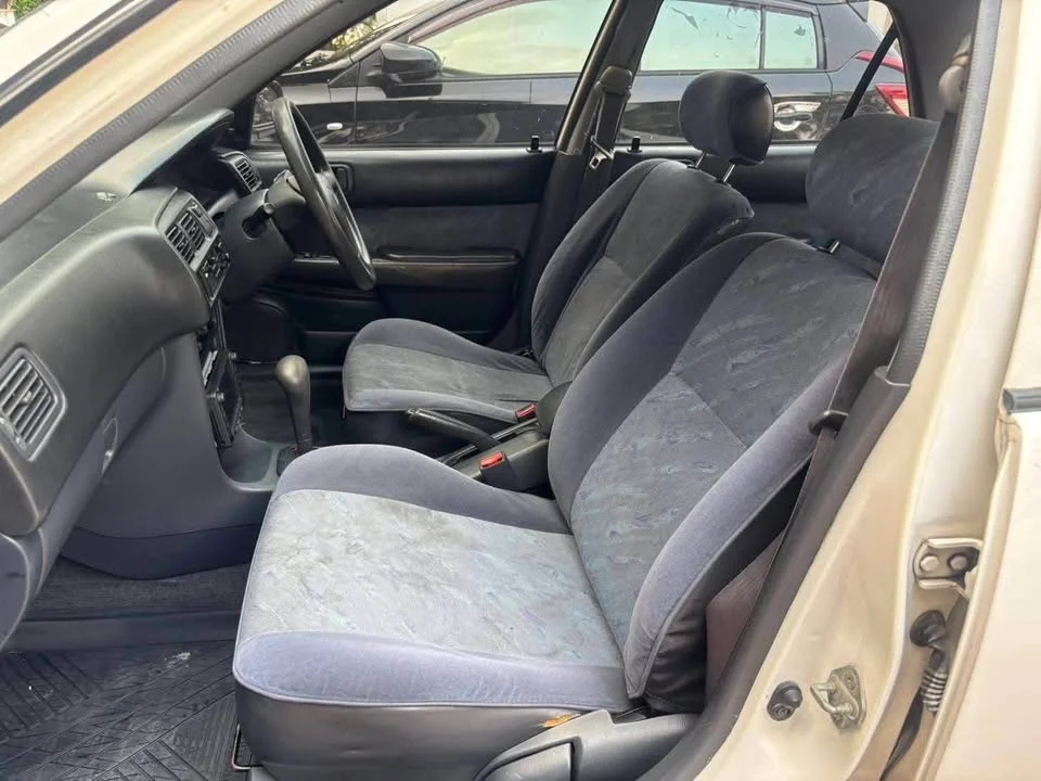 Toyota Corolla Altis VIII (E110) 2