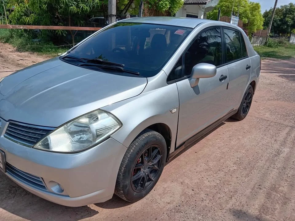 2008 Nissan Tiida I (C11) 3