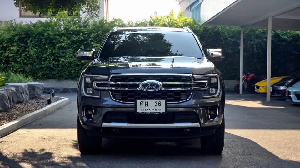 2023 Ford Everest III 3