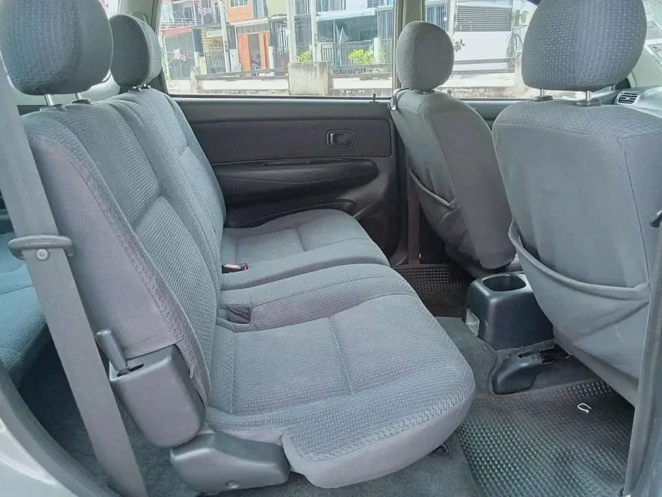 Toyota Avanza I 3