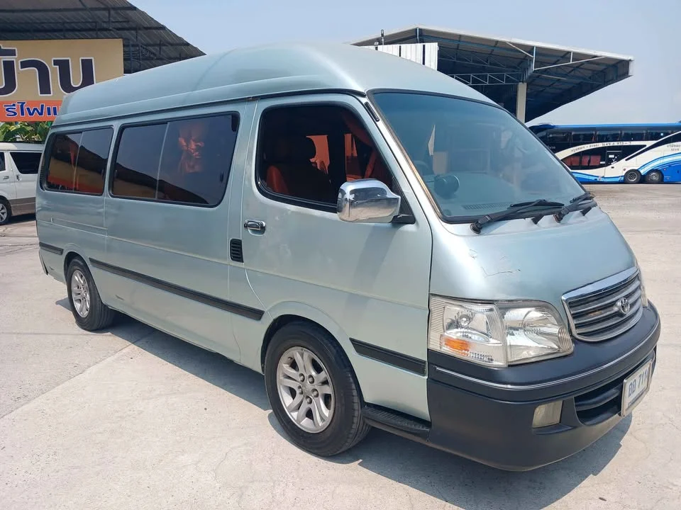 2004 Toyota Commuter IV (H100) 3
