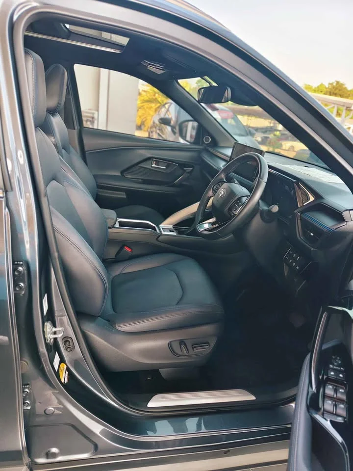 2025 Toyota Yaris Cross AC200 2