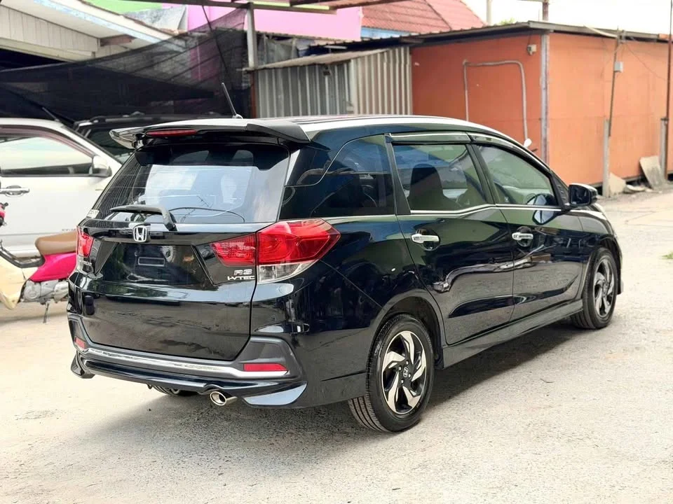 2014 Honda Mobilio II 2