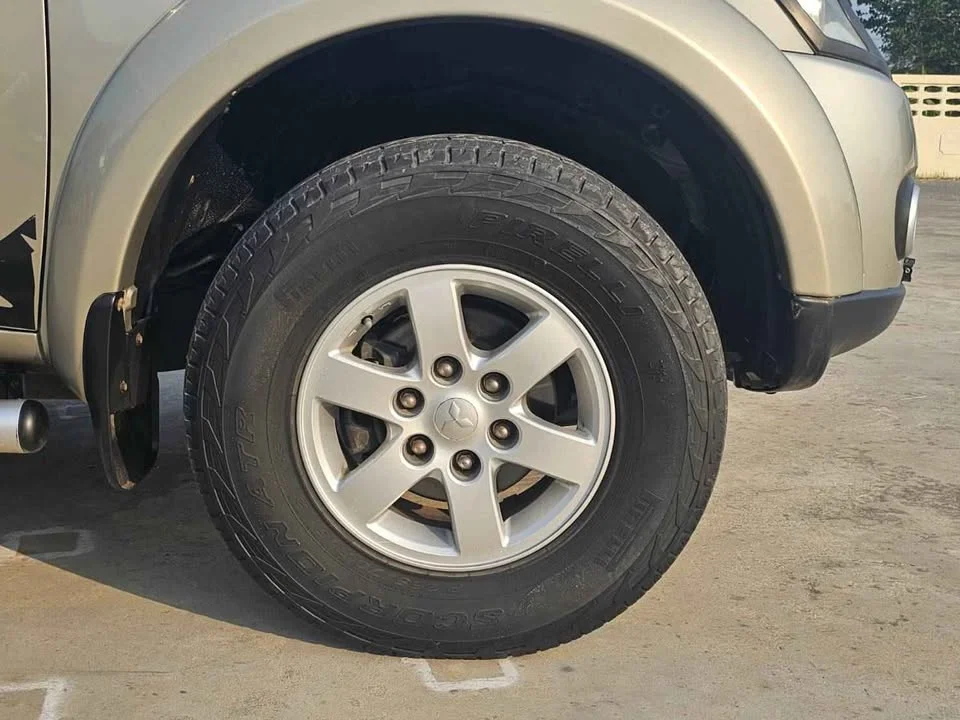 2008 Mitsubishi Pajero Sport II 3
