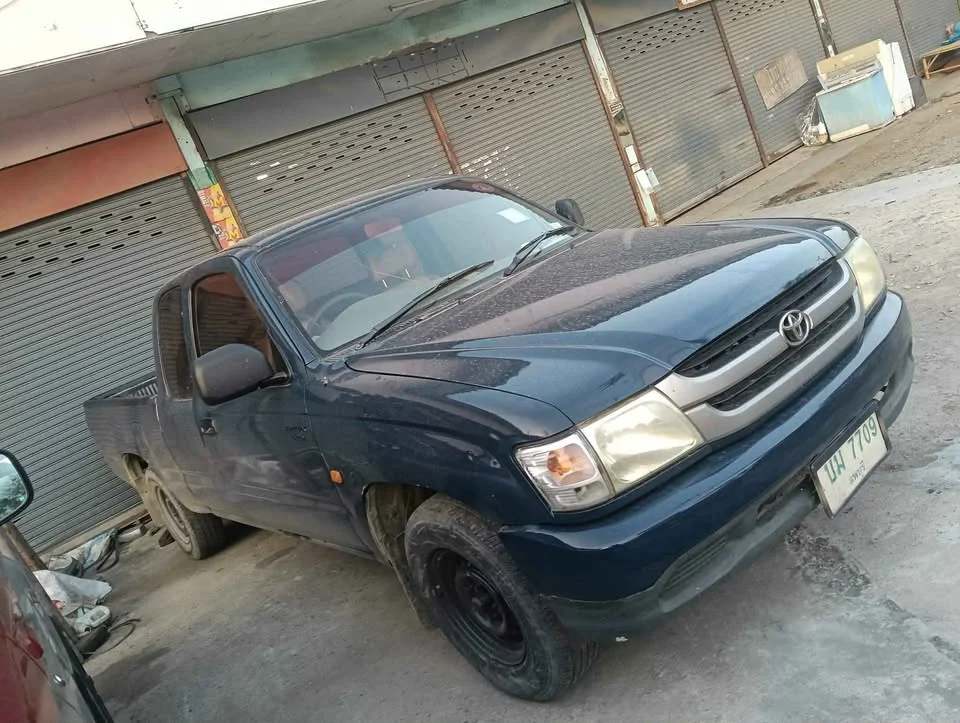 2002 Toyota Hilux Tiger VI 3