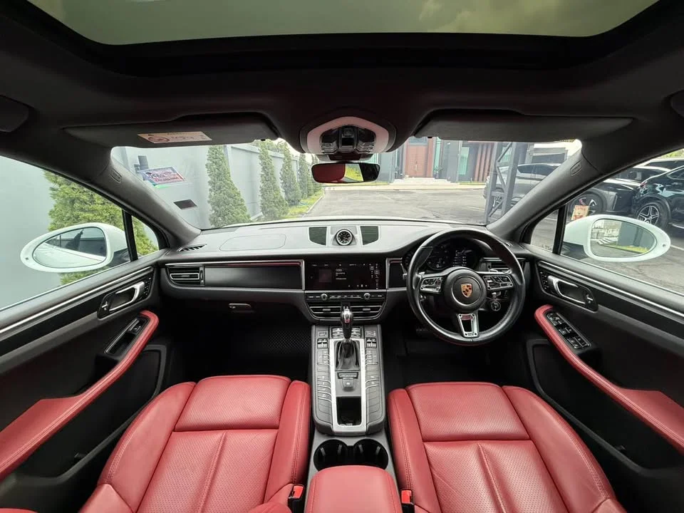2020 Porsche Macan I 2