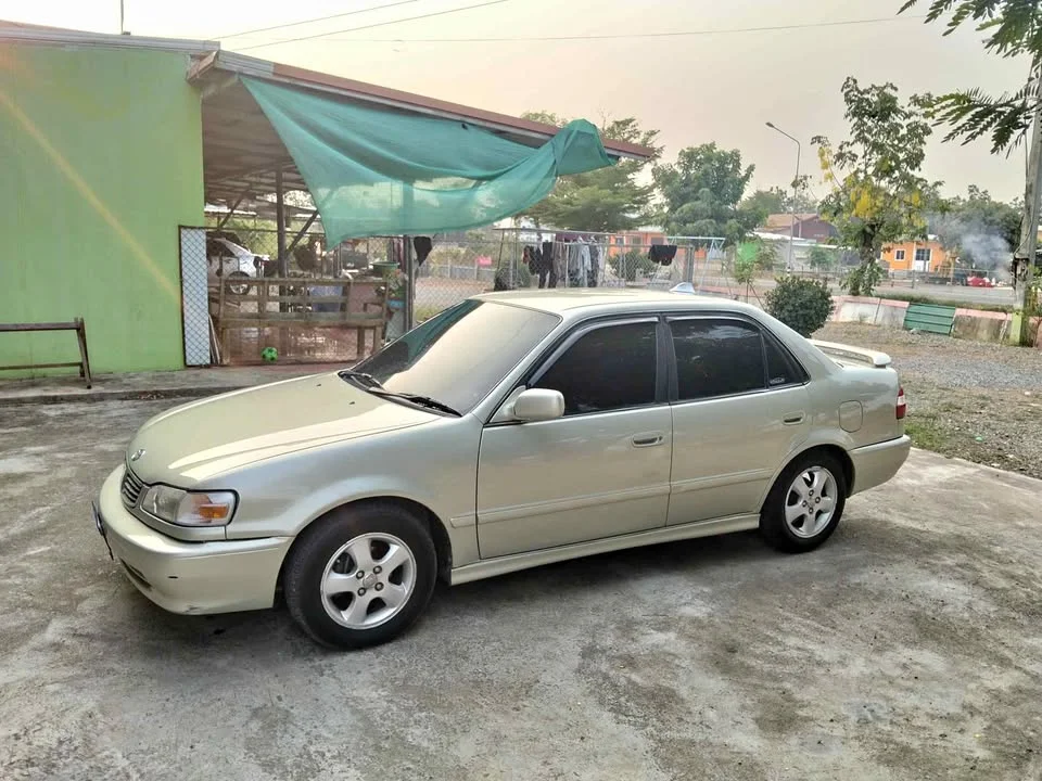 2000 Toyota Corolla Altis VIII (E110) 3