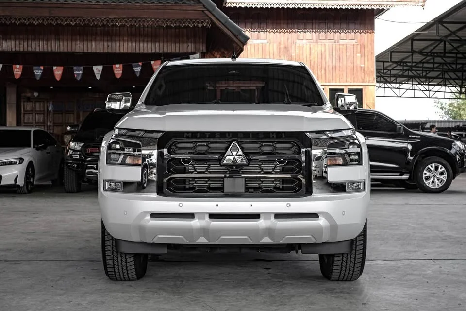 2023 Mitsubishi Triton VI 2