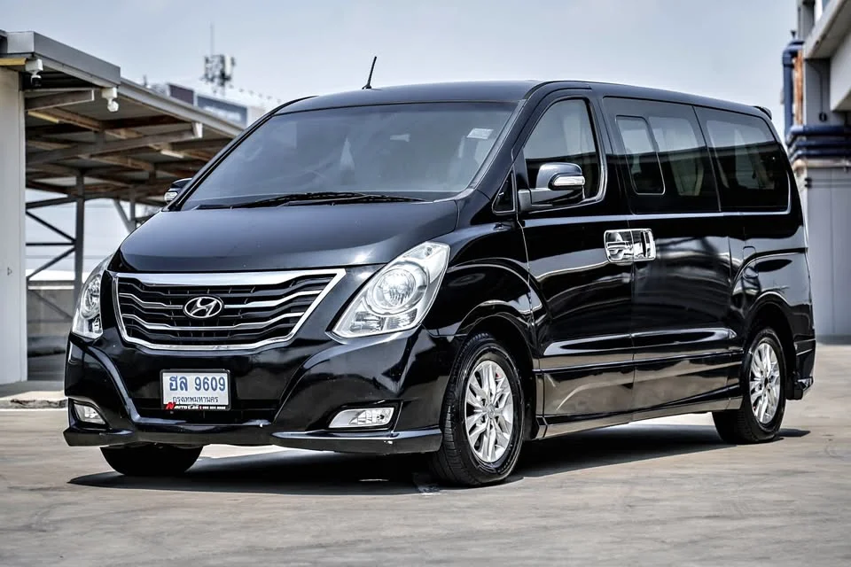 2013 Hyundai H-1 II 3