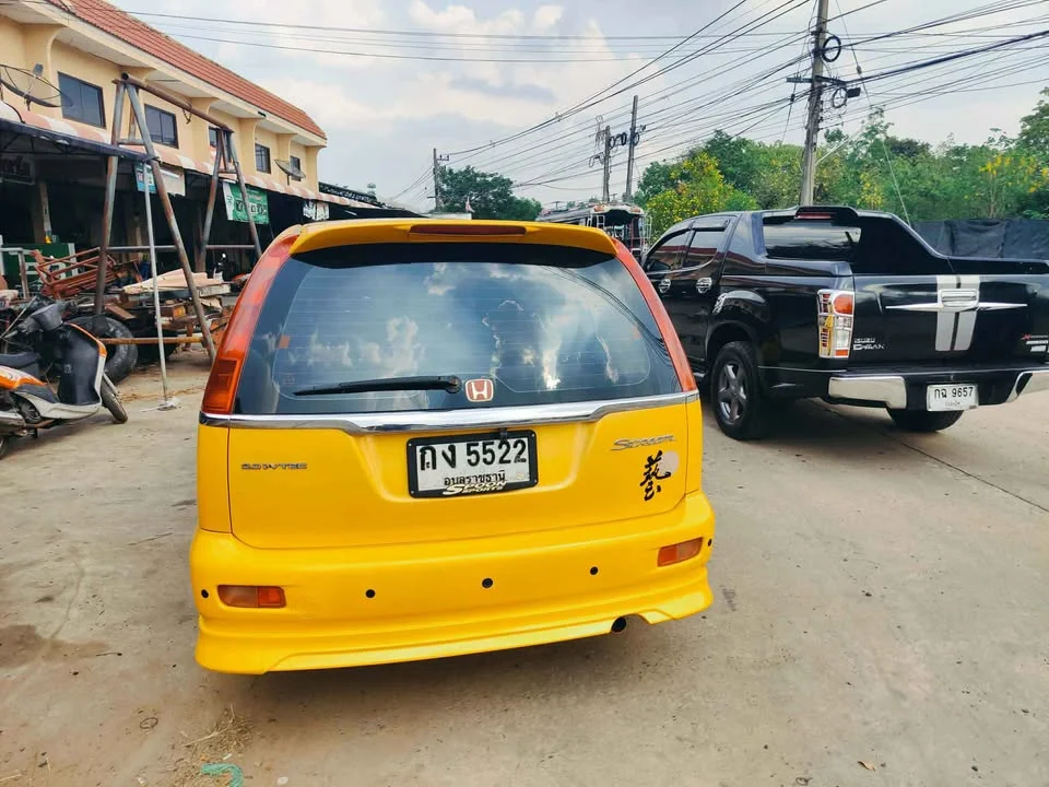2004 Honda Stream I 2