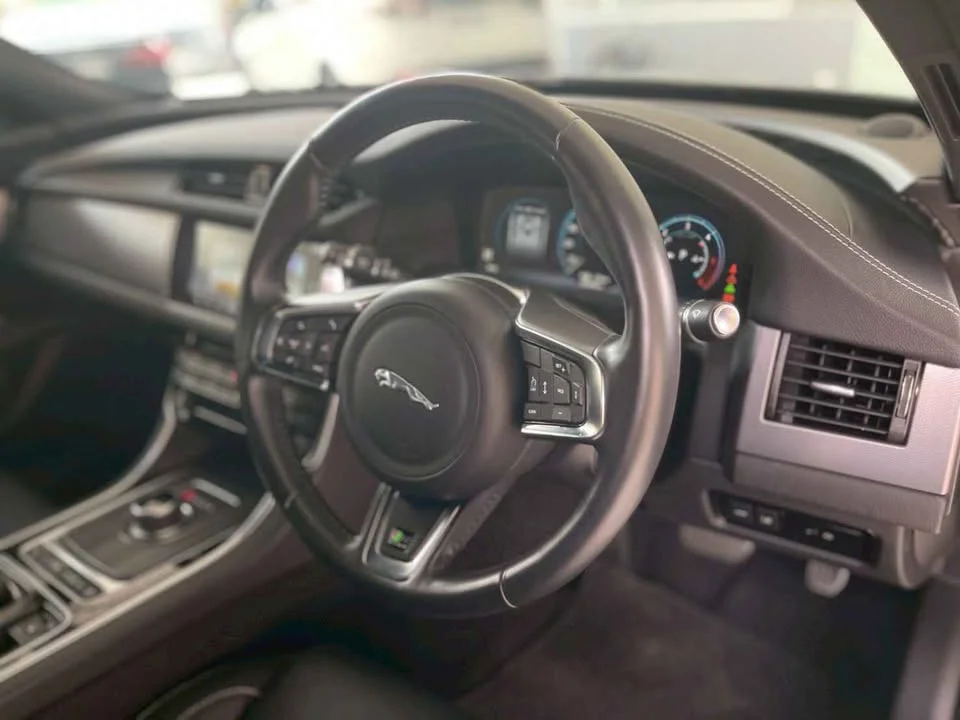 2017 Jaguar XF X260 2