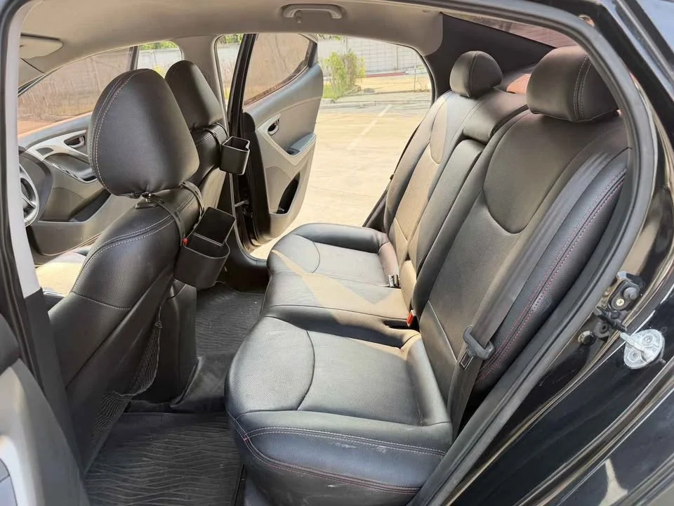 2011 Hyundai Elantra V 3