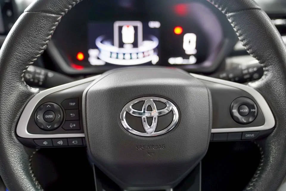 2023 Toyota Veloz III 2