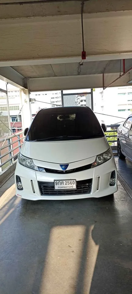 2009 Toyota Estima III 3