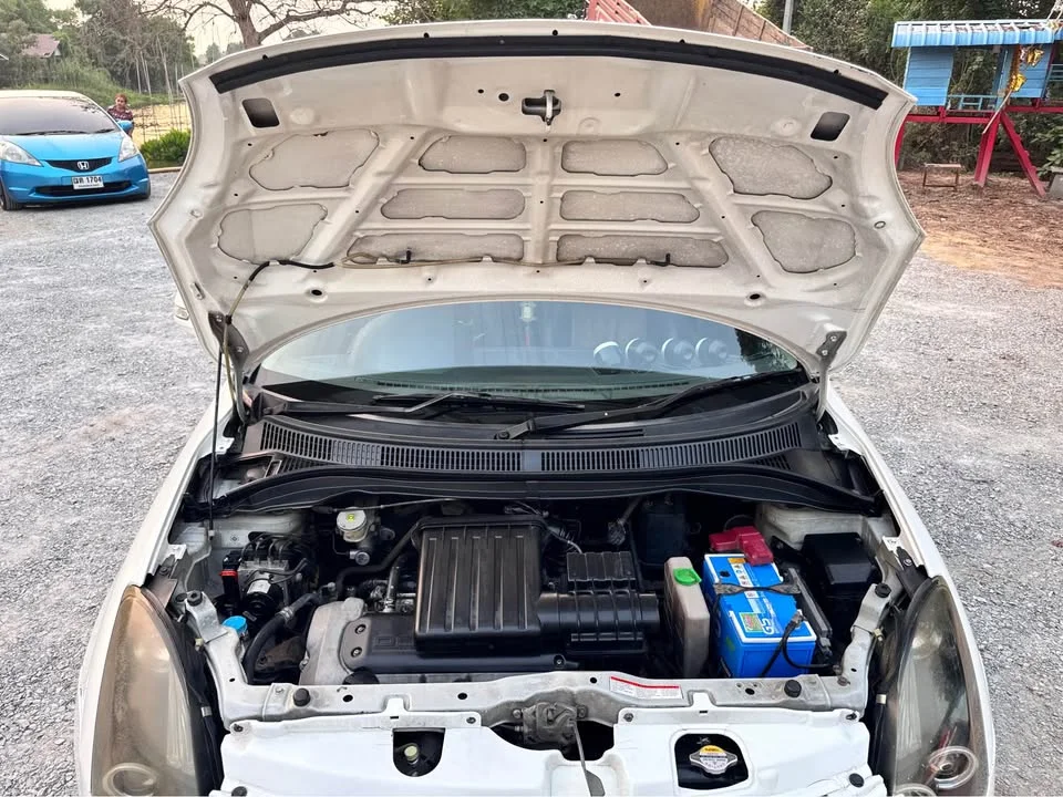2011 Suzuki Swift I 3