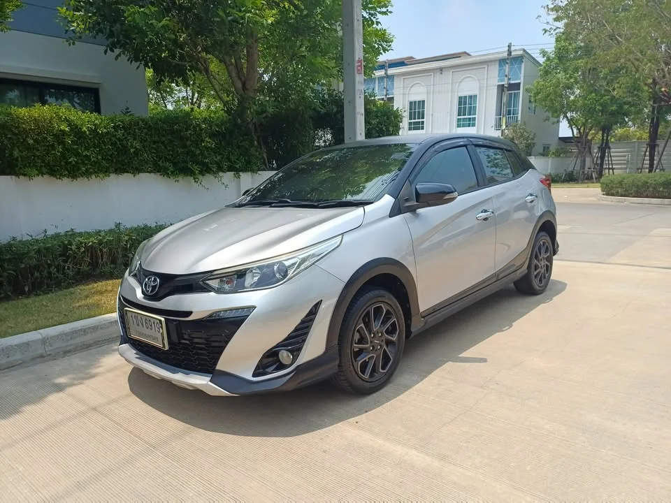 2020 Toyota Yaris III 2