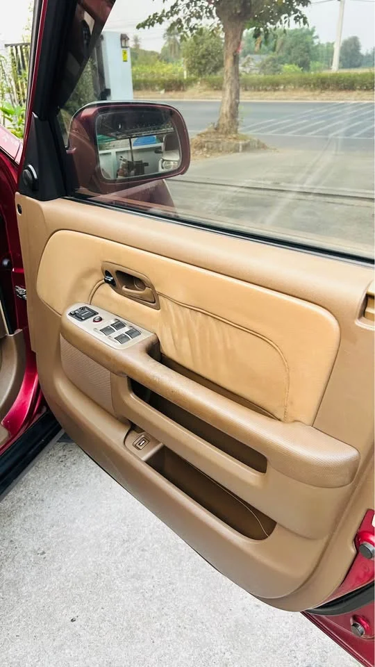 2003 Honda CR-V II 3