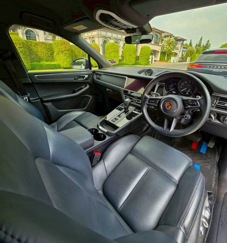 2022 Porsche Macan I 3