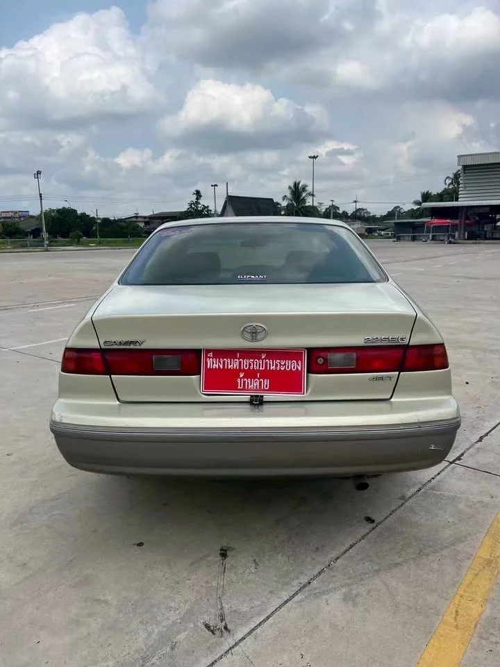 1999 Toyota Camry IV (XV20) 3
