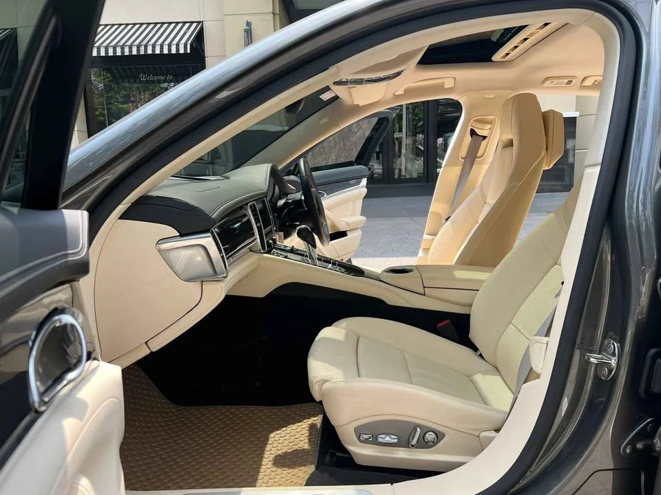 2014 Porsche Panamera I 3